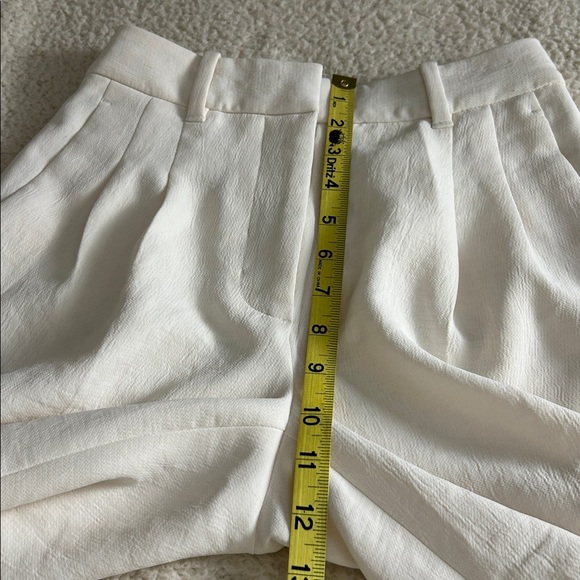 Aritzia The Effortless Pants in Light Birch Size 00Short - Picture 12 of 13